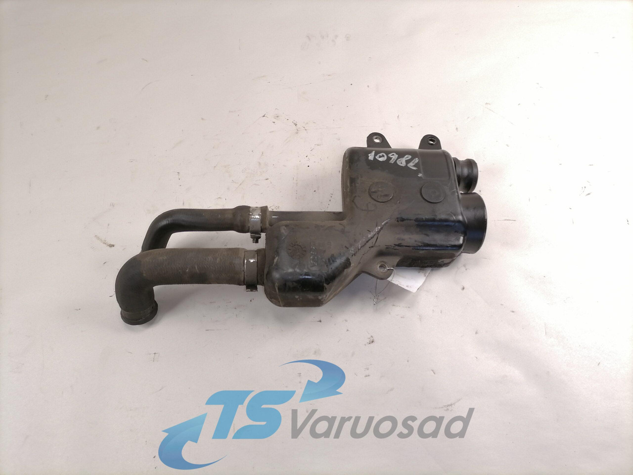Scania Scania steering oil tank 1894289 - Steering hose for Truck: picture 1 Scania Scania steering oil tank 1894289 - Steering hose for Truck: picture 1