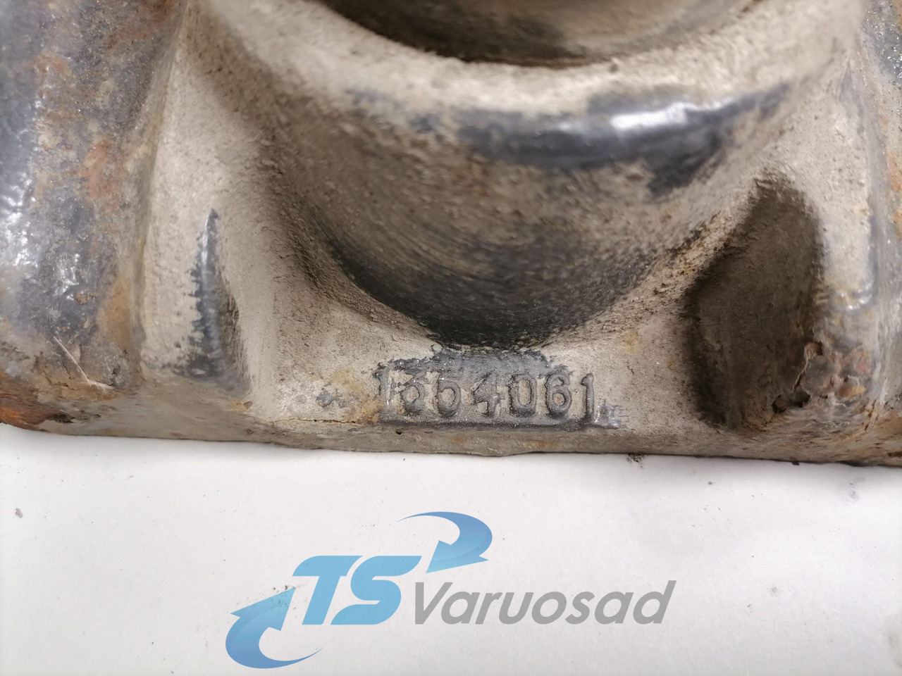 Scania Shock absorber mounting 1354061 - Suspension for Truck: picture 3 Scania Shock absorber mounting 1354061 - Suspension for Truck: picture 3