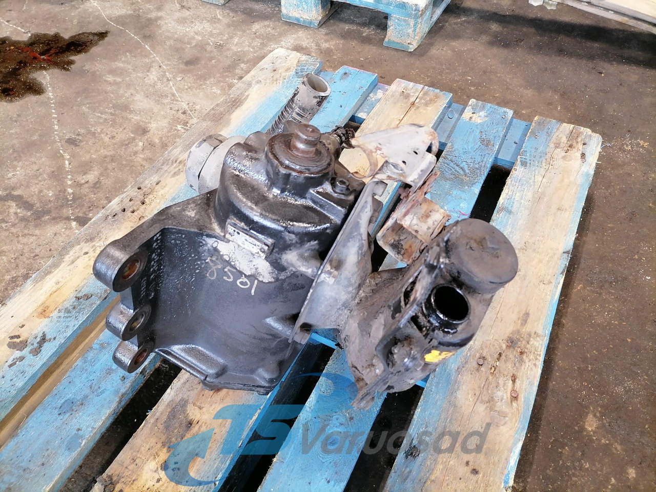 Scania Steering box 1353044 - Steering gear for Truck: picture 2 Scania Steering box 1353044 - Steering gear for Truck: picture 2
