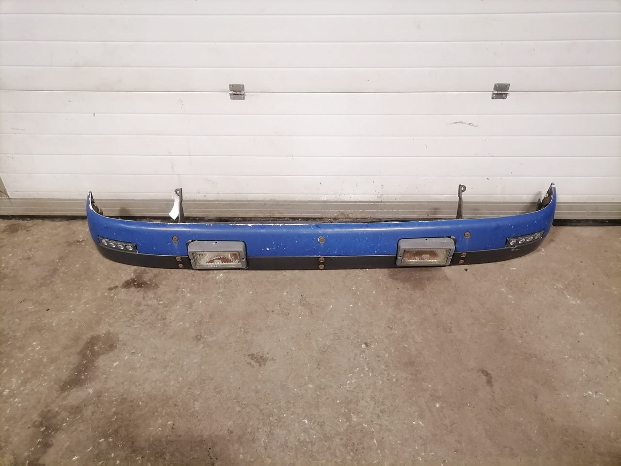 Scania Sun visor 1355656 - Body and exterior for Truck: picture 1 Scania Sun visor 1355656 - Body and exterior for Truck: picture 1
