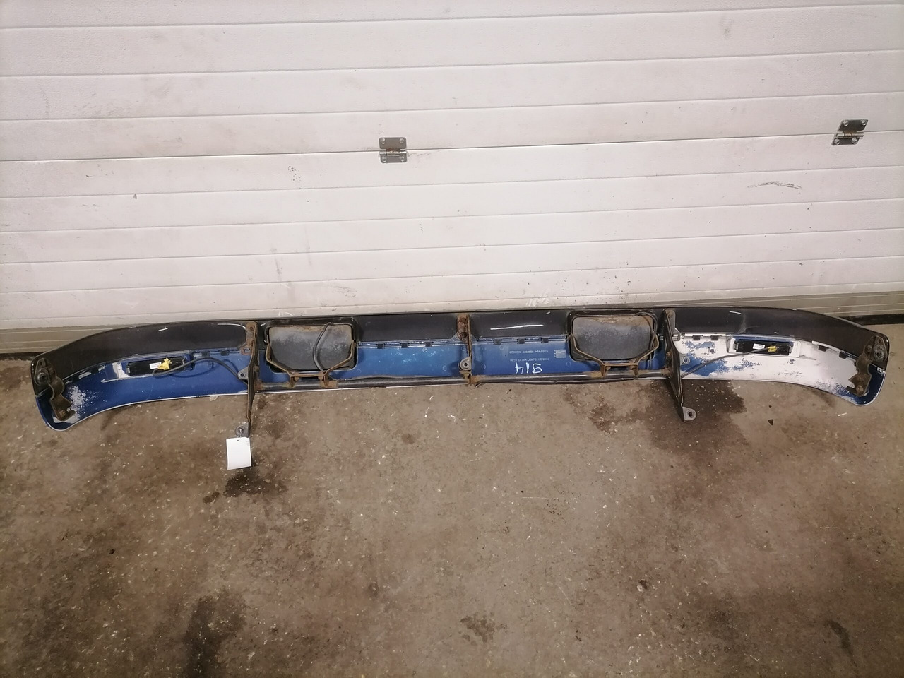 Scania Sun visor 1355656 - Body and exterior for Truck: picture 5 Scania Sun visor 1355656 - Body and exterior for Truck: picture 5