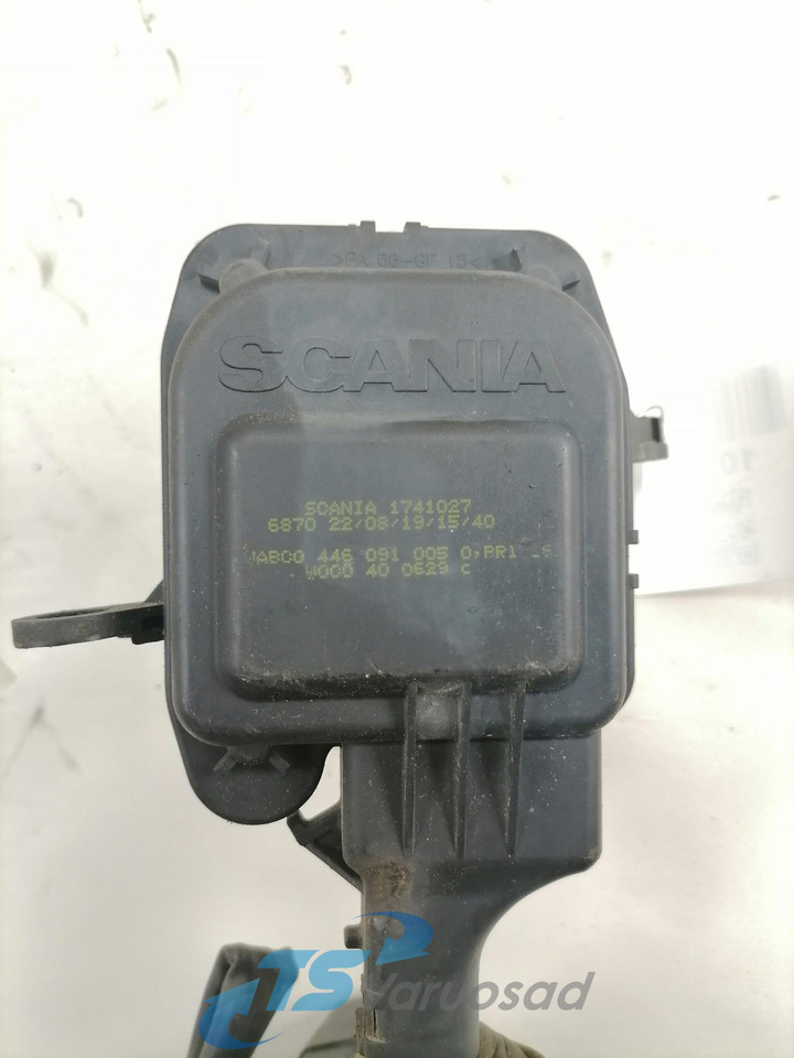 Scania Water valve 1741027 - Heating/ Ventilation for Truck: picture 2 Scania Water valve 1741027 - Heating/ Ventilation for Truck: picture 2