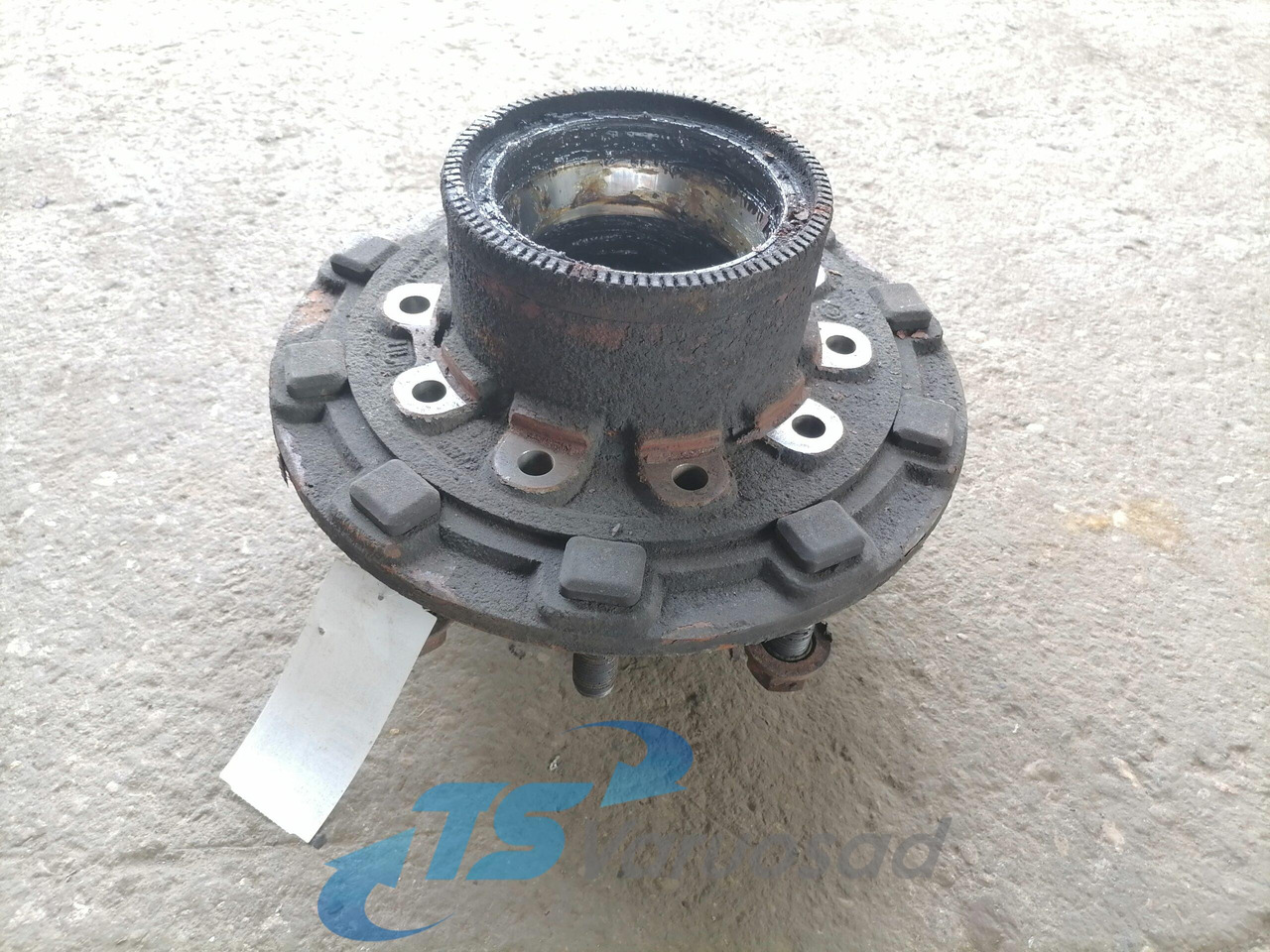 Scania Wheel hub 1382884 - Wheel hub for Truck: picture 3 Scania Wheel hub 1382884 - Wheel hub for Truck: picture 3