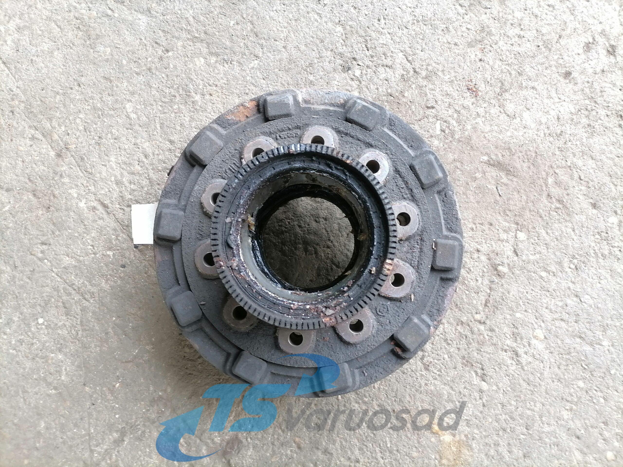 Scania Wheel hub 1382884 - Wheel hub for Truck: picture 4 Scania Wheel hub 1382884 - Wheel hub for Truck: picture 4