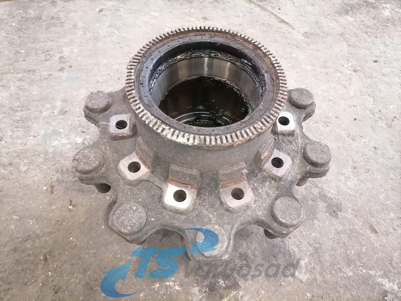 Scania Wheel hub 1800283 - Wheel hub for Truck: picture 2 Scania Wheel hub 1800283 - Wheel hub for Truck: picture 2