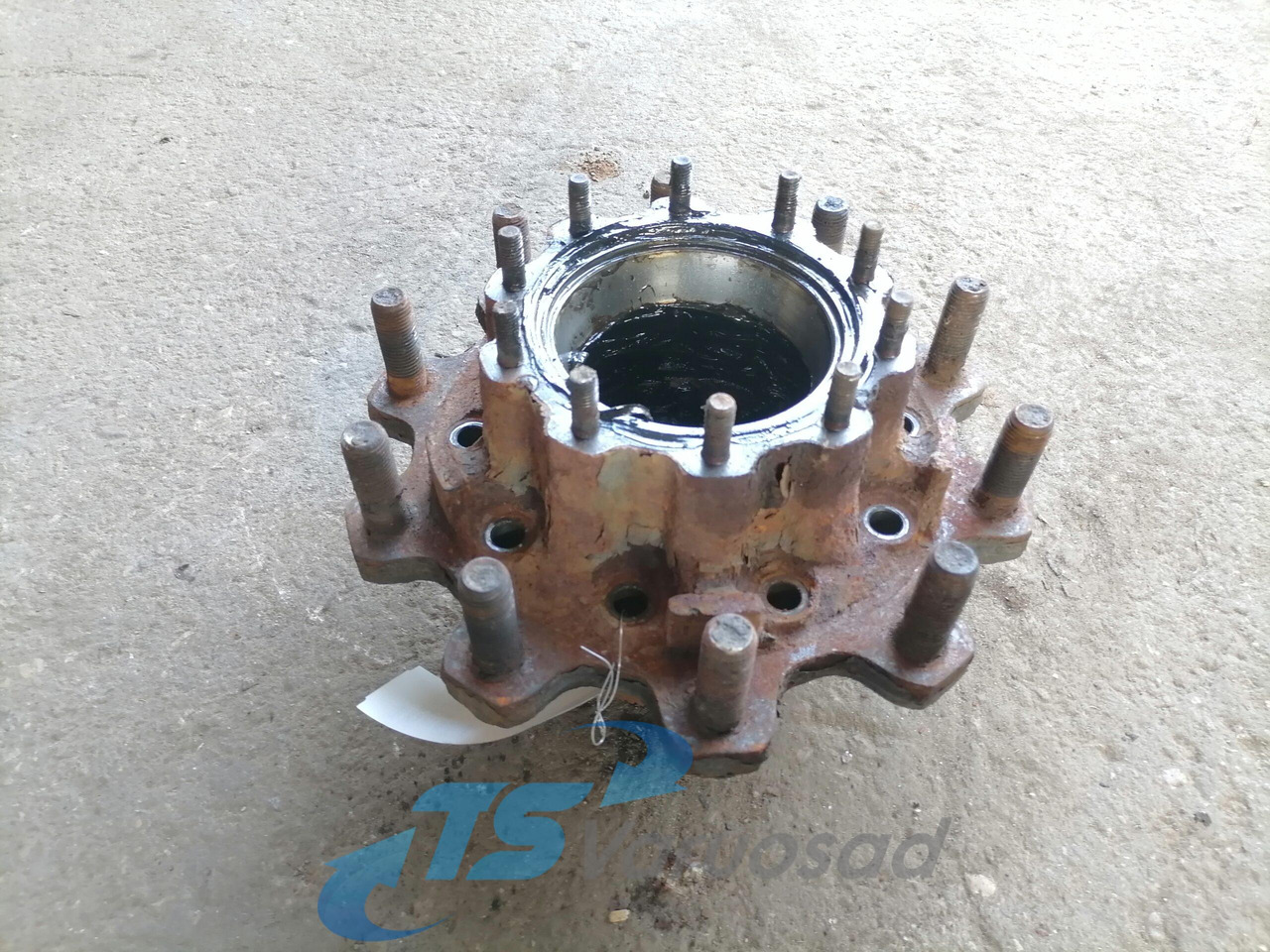 Scania Wheel hub 2290542 - Wheel hub for Truck: picture 1 Scania Wheel hub 2290542 - Wheel hub for Truck: picture 1