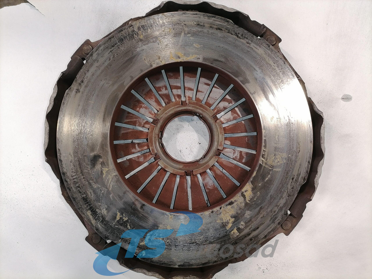 Scania clutch cover 574867 - Clutch and parts for Truck: picture 3 Scania clutch cover 574867 - Clutch and parts for Truck: picture 3