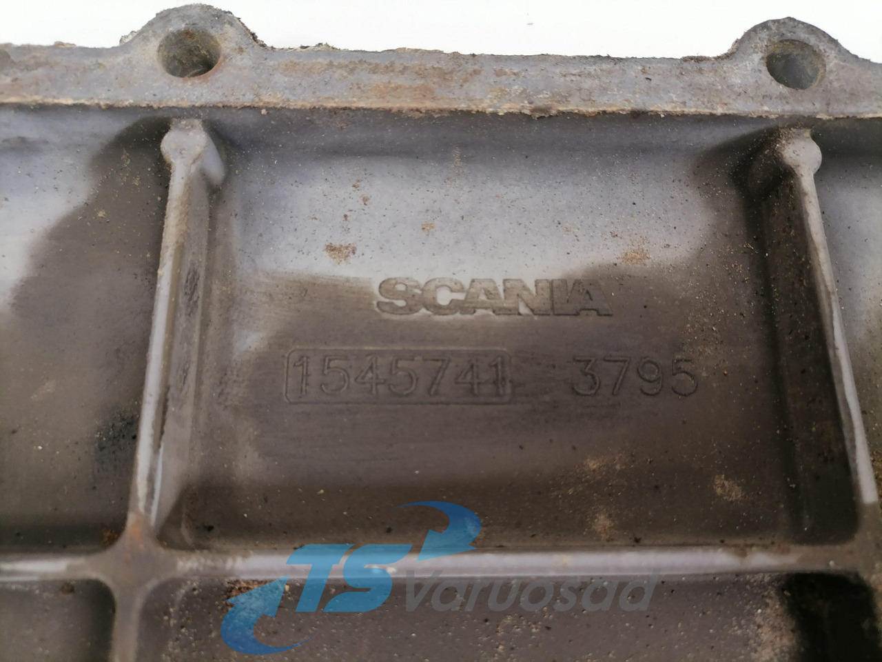 Scania engine side cover 1545741 - Engine and parts for Truck: picture 3 Scania engine side cover 1545741 - Engine and parts for Truck: picture 3