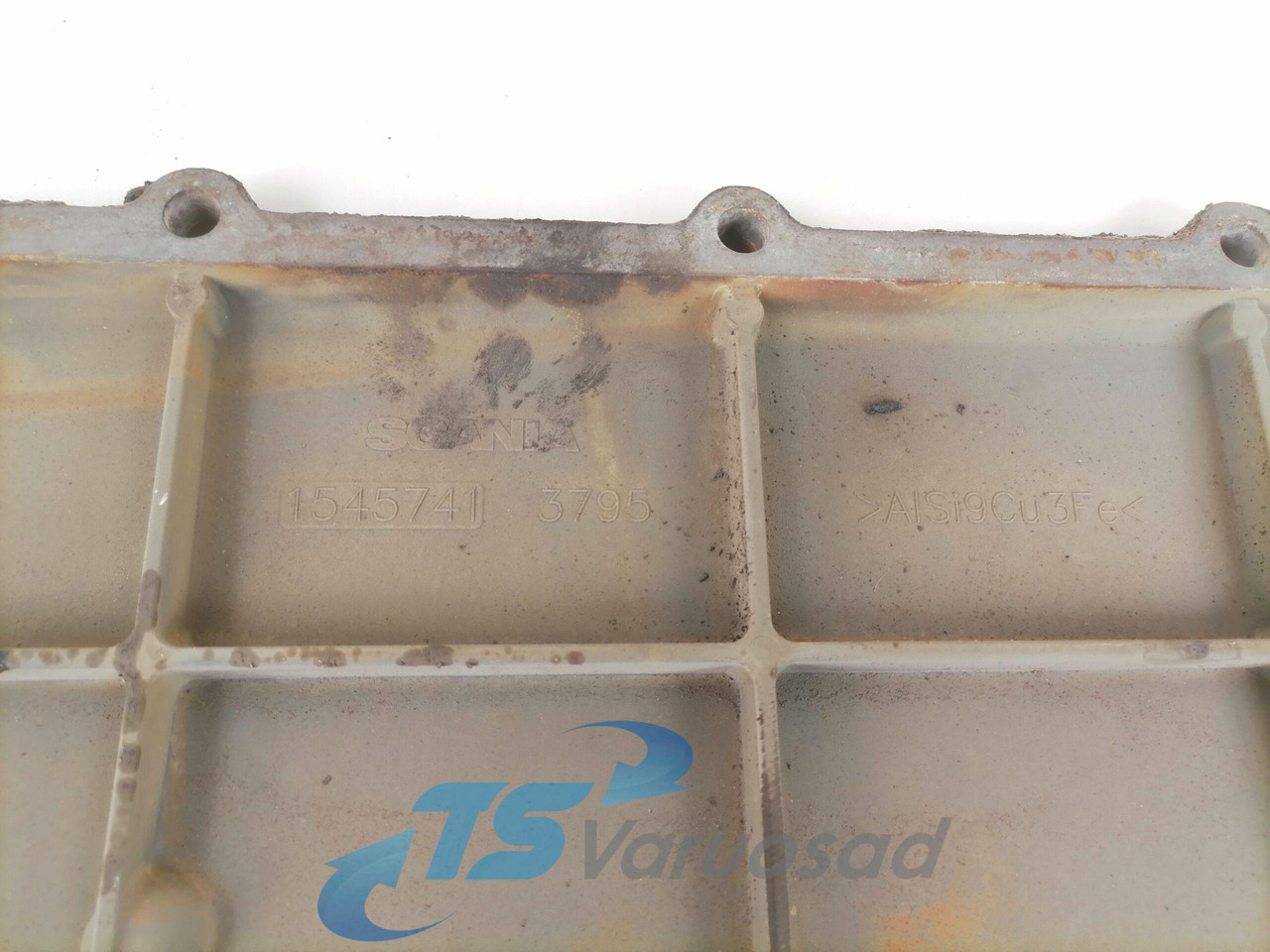 Scania engine side cover 1545741 - Engine and parts for Truck: picture 3 Scania engine side cover 1545741 - Engine and parts for Truck: picture 3