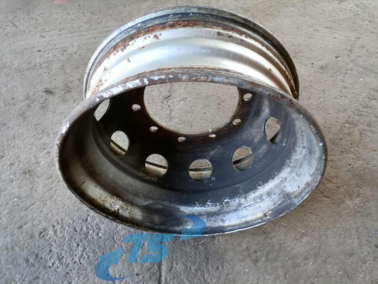 Universaalne Velg 22.5x8.25 225x825 - Wheels and tires for Truck: picture 3 Universaalne Velg 22.5x8.25 225x825 - Wheels and tires for Truck: picture 3