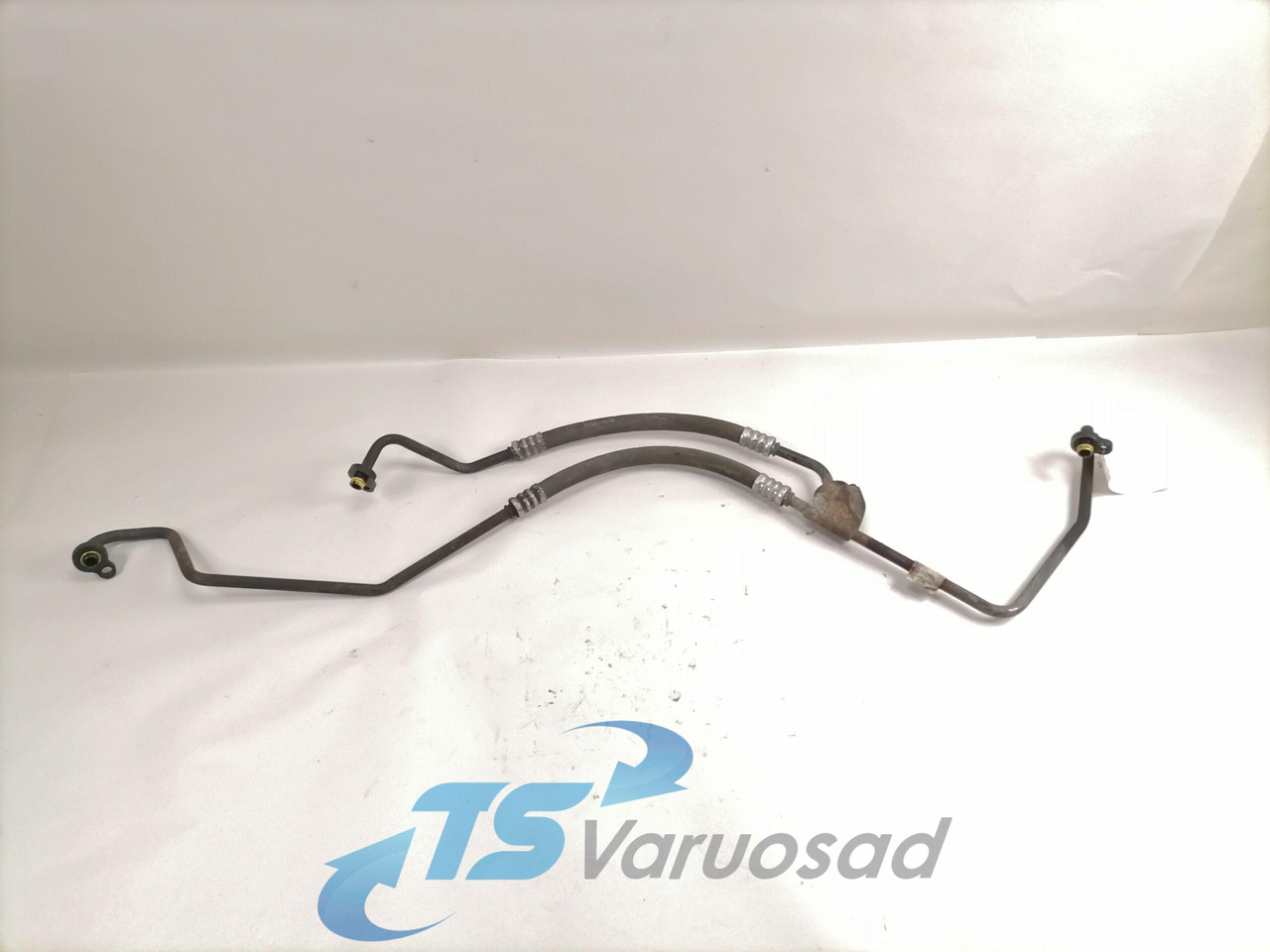 Volvo A/C pipe 82499193 - Heating/ Ventilation for Truck: picture 2 Volvo A/C pipe 82499193 - Heating/ Ventilation for Truck: picture 2