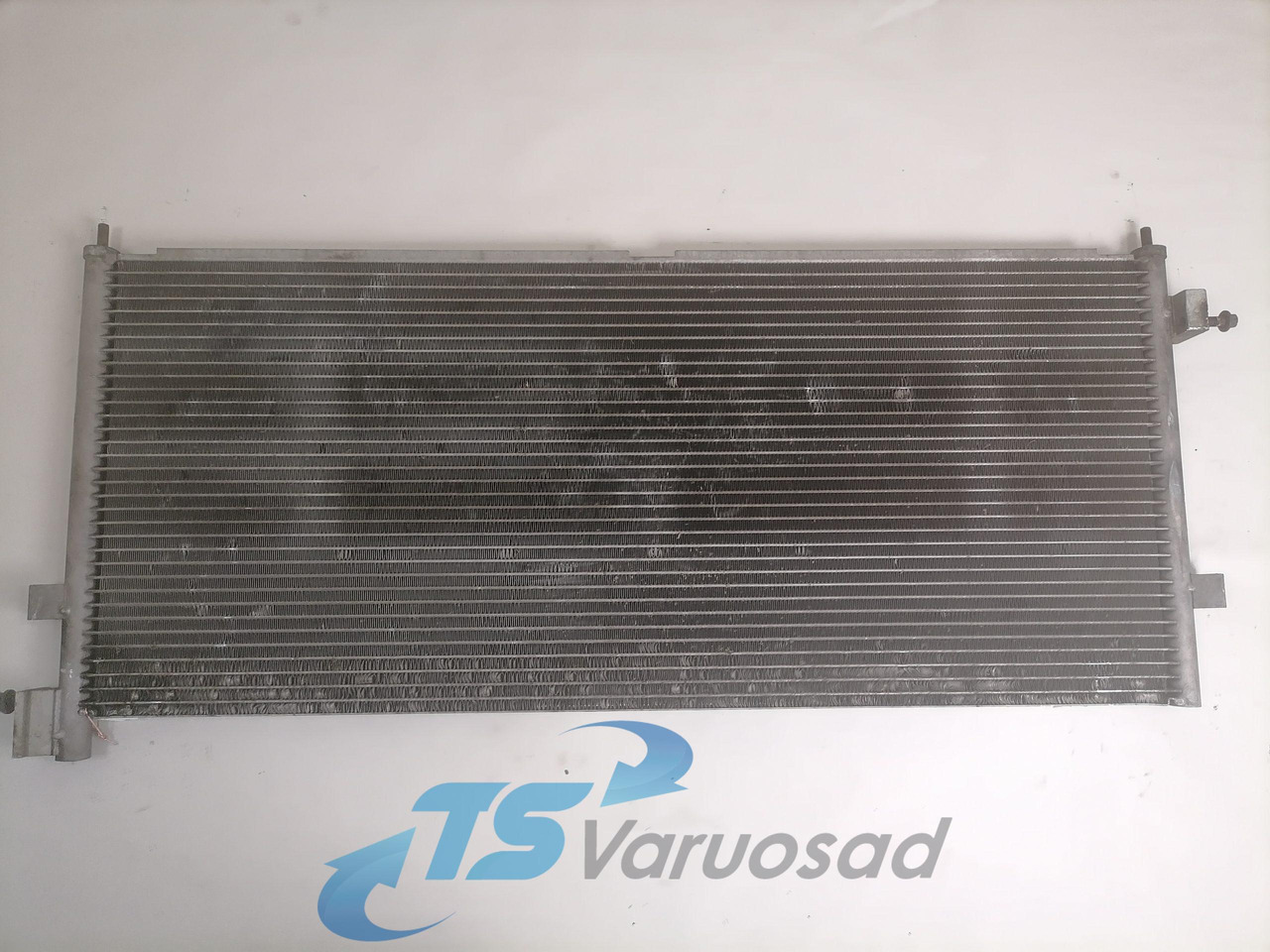 Volvo A/C radiator 20515134 - Heating/ Ventilation for Truck: picture 2 Volvo A/C radiator 20515134 - Heating/ Ventilation for Truck: picture 2