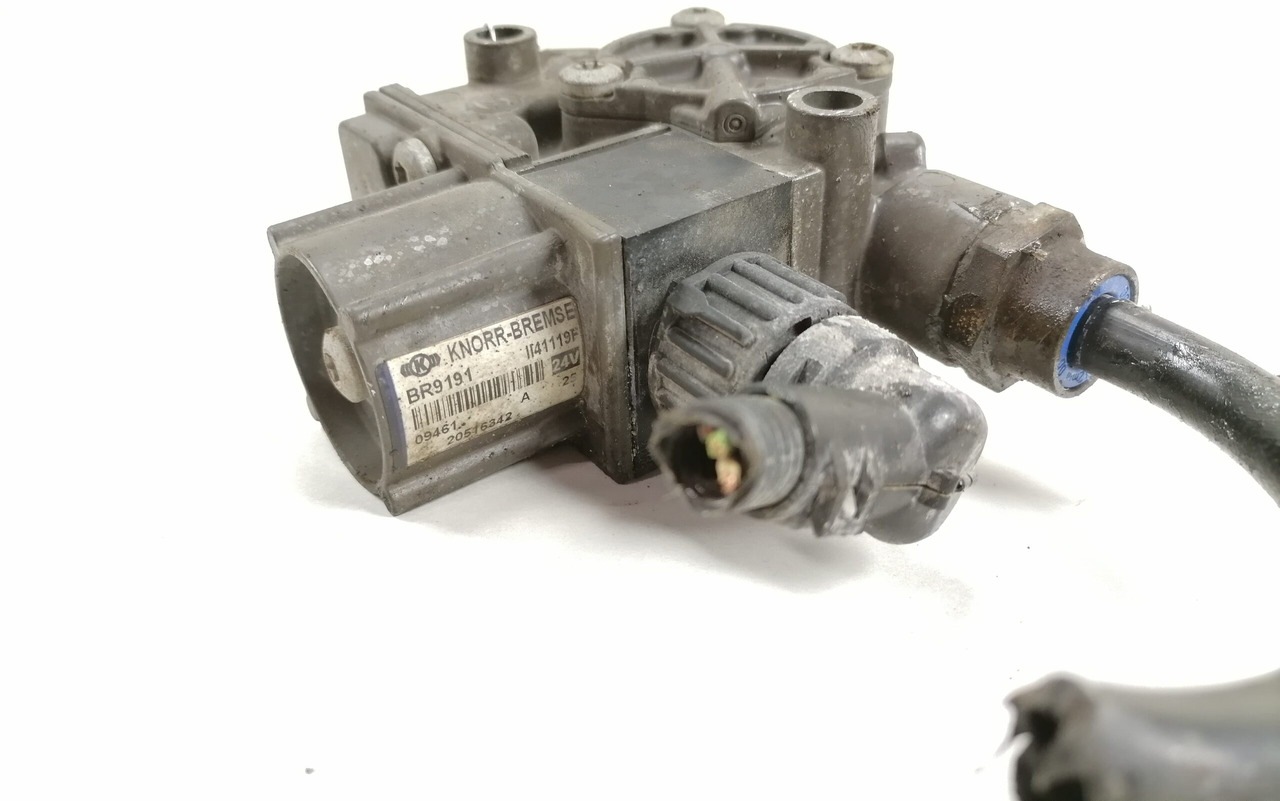 Volvo ABS brake valve 20516342 - Brake valve for Truck: picture 3 Volvo ABS brake valve 20516342 - Brake valve for Truck: picture 3
