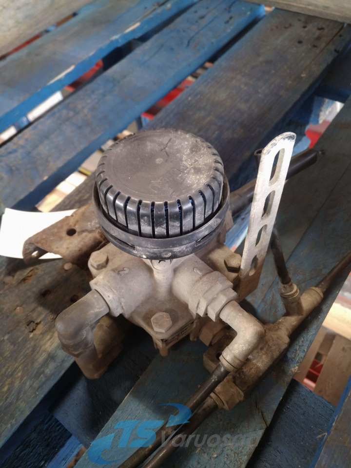 Volvo Air pressure control valve 3173150 - Brake valve for Truck: picture 3 Volvo Air pressure control valve 3173150 - Brake valve for Truck: picture 3