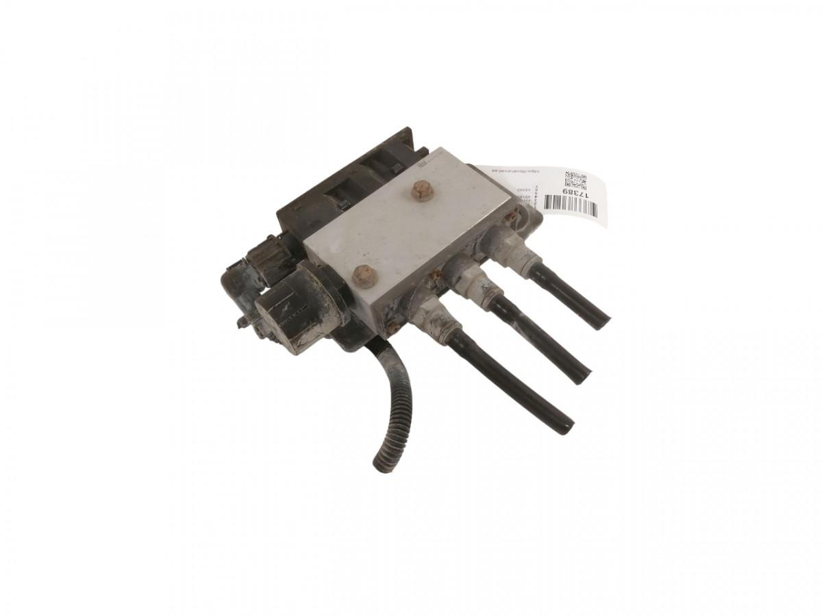 Volvo Air pressure control valve 4518591310220 - Brake valve for Truck: picture 1 Volvo Air pressure control valve 4518591310220 - Brake valve for Truck: picture 1