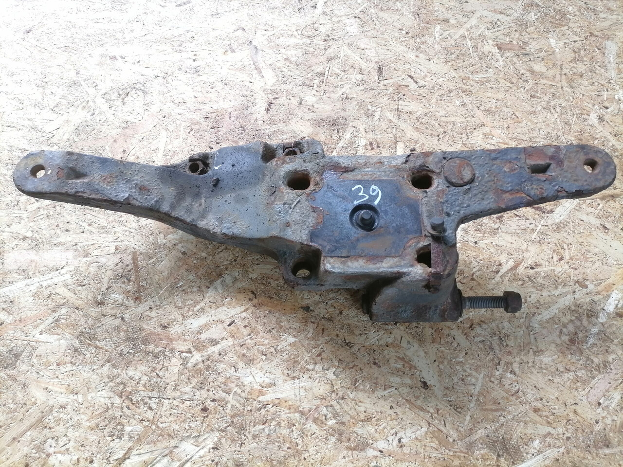 Volvo Air suspension bracket 20428753 - Axle and parts for Truck: picture 5 Volvo Air suspension bracket 20428753 - Axle and parts for Truck: picture 5