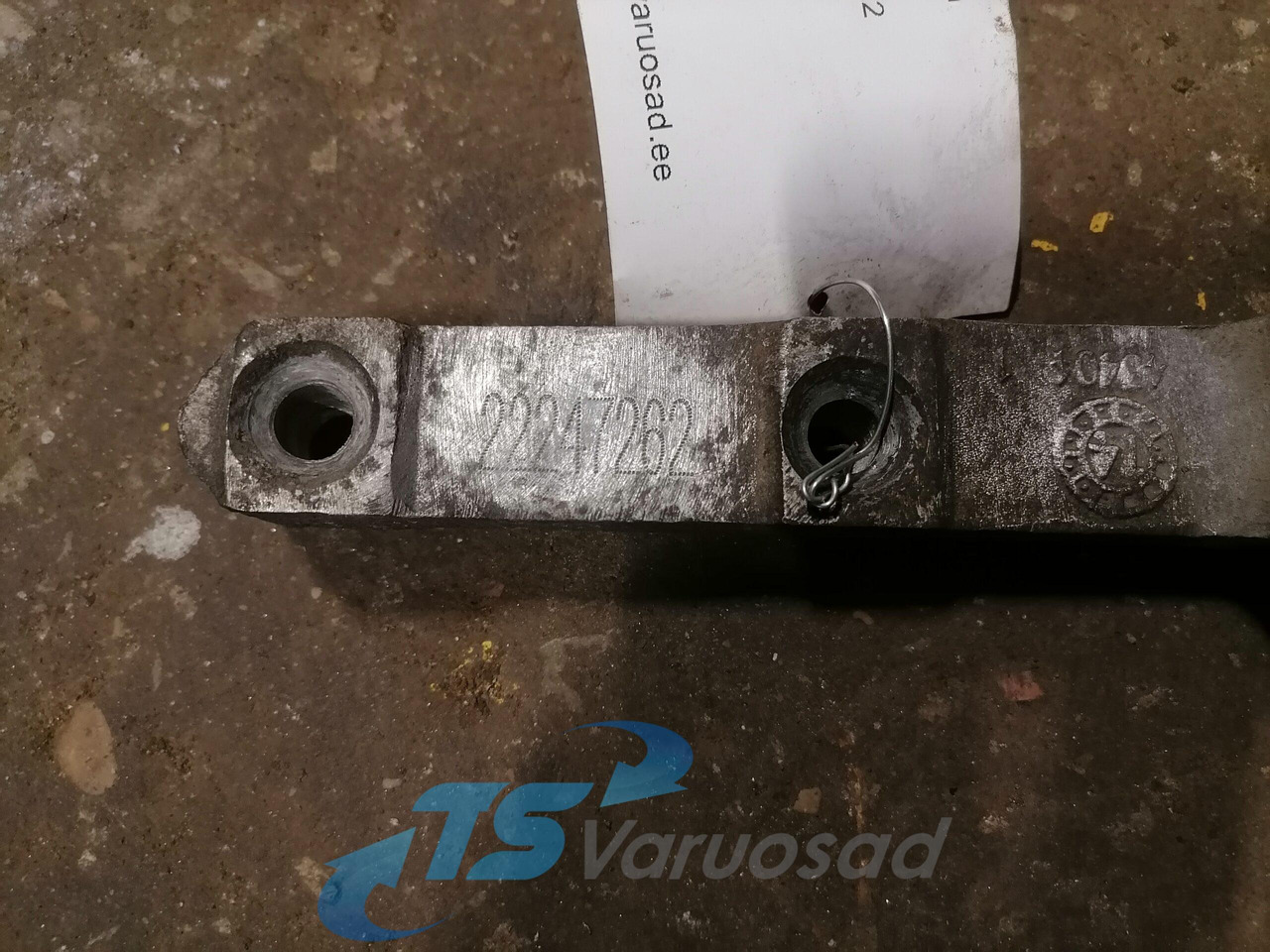Volvo Bracket 22247262 - Frame/ Chassis for Truck: picture 3 Volvo Bracket 22247262 - Frame/ Chassis for Truck: picture 3