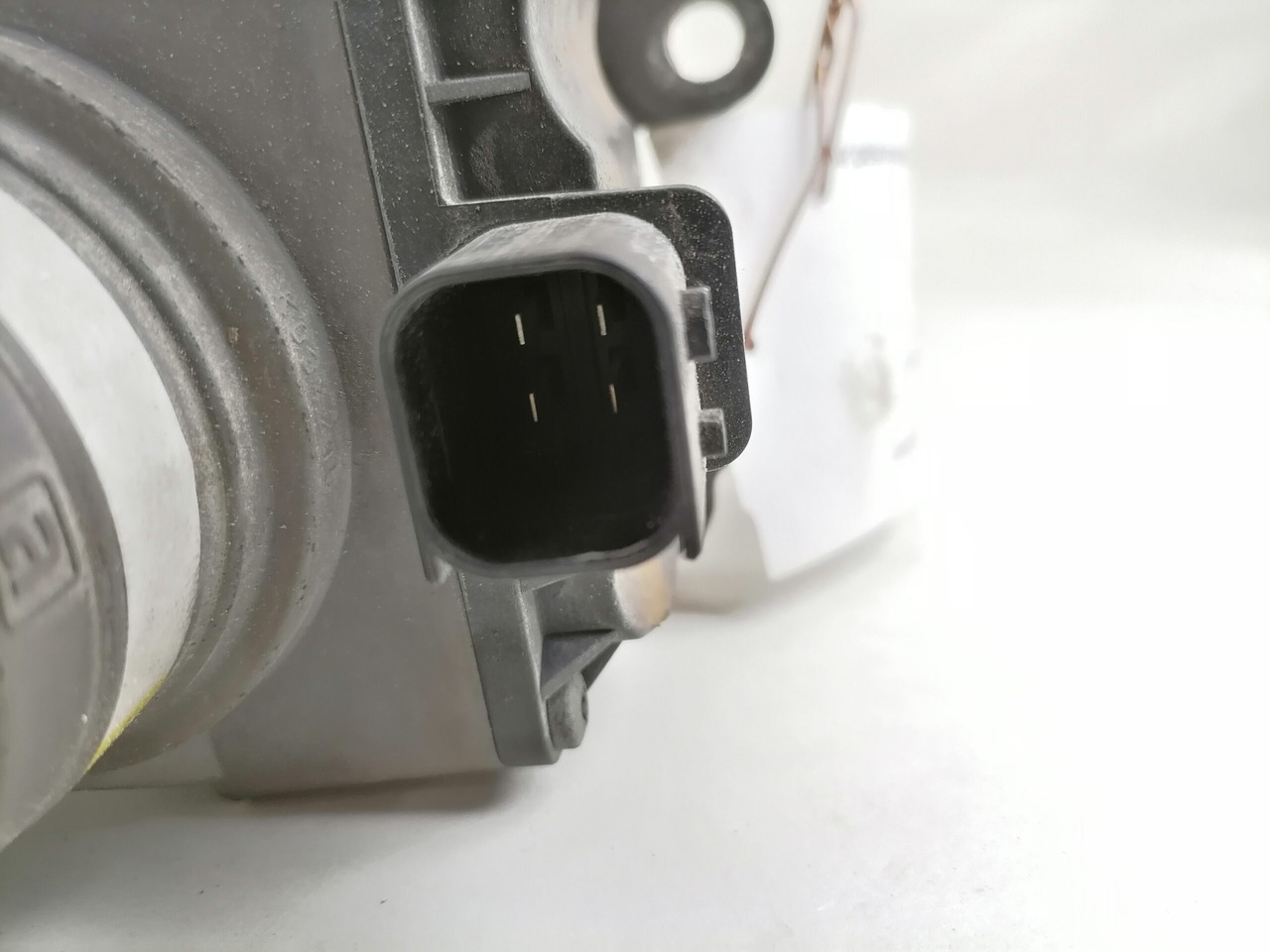 Volvo Brake pressure control 21114973 - Brake valve for Truck: picture 4 Volvo Brake pressure control 21114973 - Brake valve for Truck: picture 4