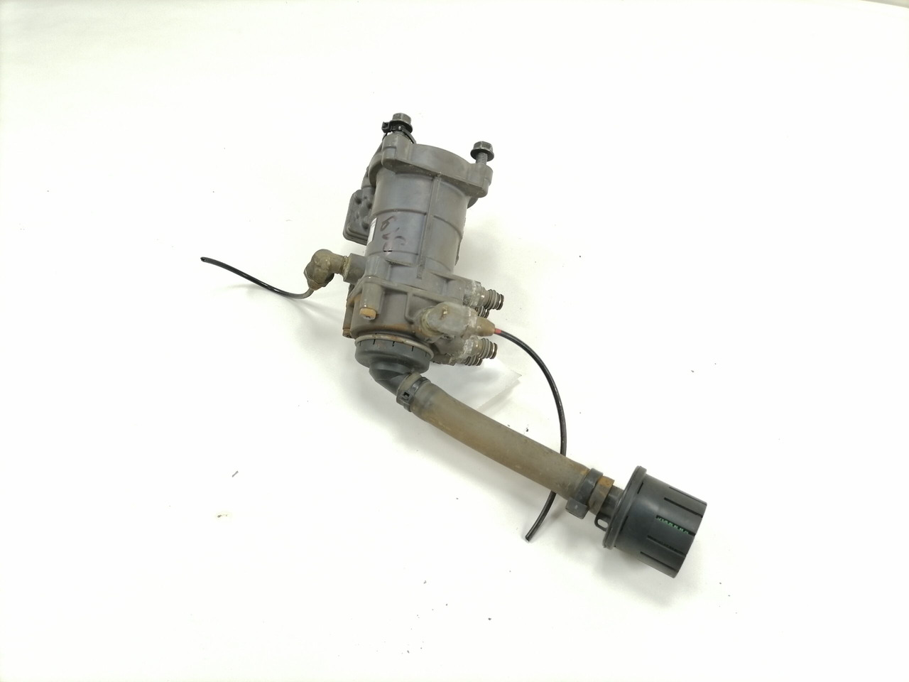 Volvo Brake pressure control 21390585 - Brake valve for Truck: picture 1 Volvo Brake pressure control 21390585 - Brake valve for Truck: picture 1