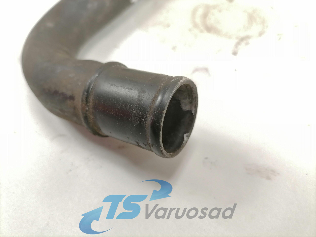 Volvo Compressor air pipe 22181109 - Air brake compressor for Truck: picture 2 Volvo Compressor air pipe 22181109 - Air brake compressor for Truck: picture 2