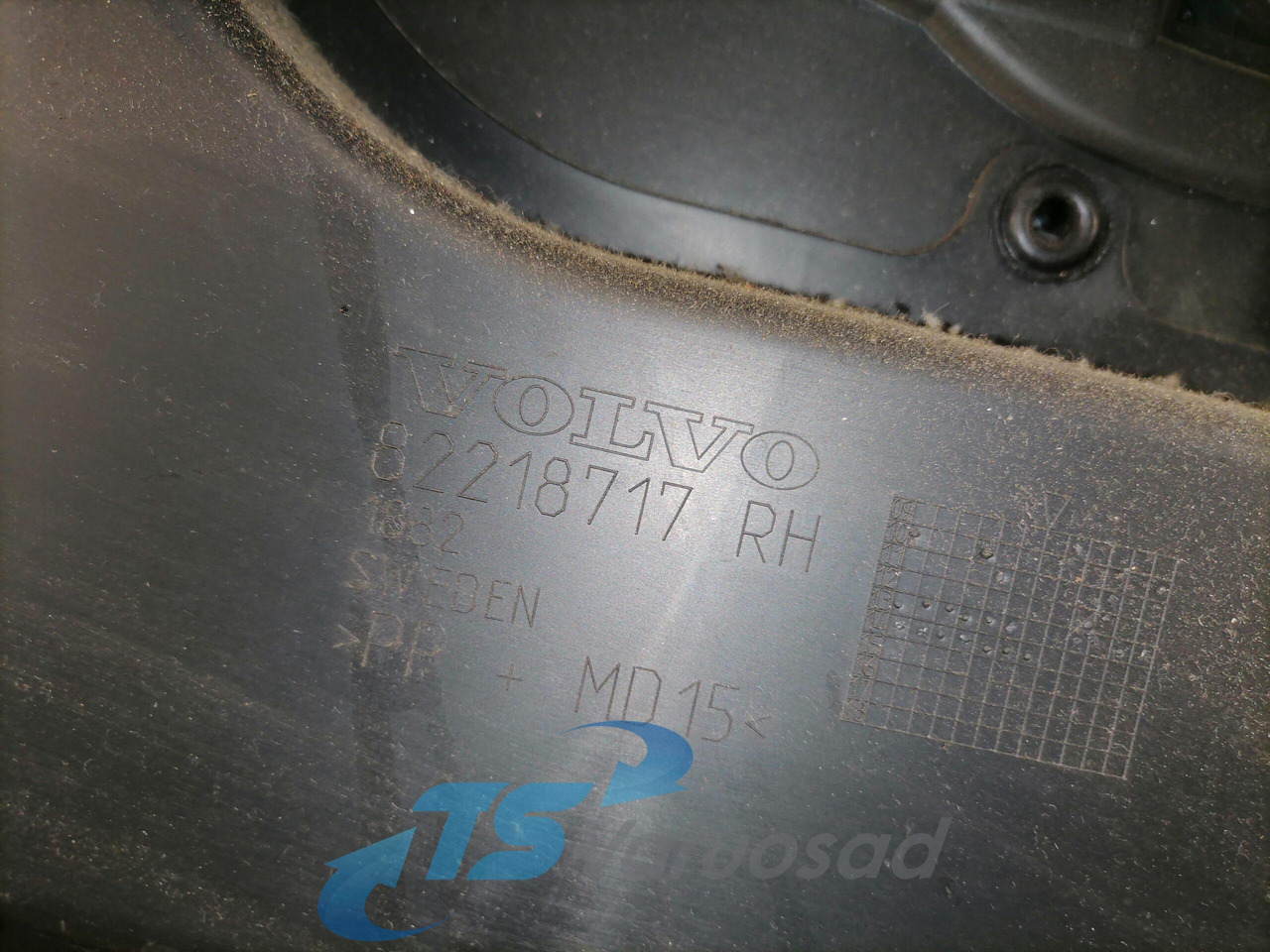 Volvo Door trim panel 82218711 - Door and parts for Truck: picture 4 Volvo Door trim panel 82218711 - Door and parts for Truck: picture 4