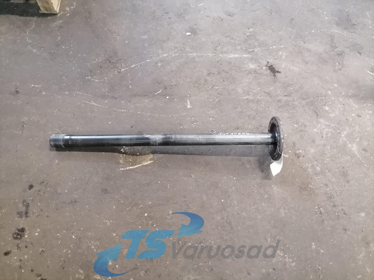 Volvo Drive shaft 20836838 - Drive shaft for Truck: picture 1 Volvo Drive shaft 20836838 - Drive shaft for Truck: picture 1