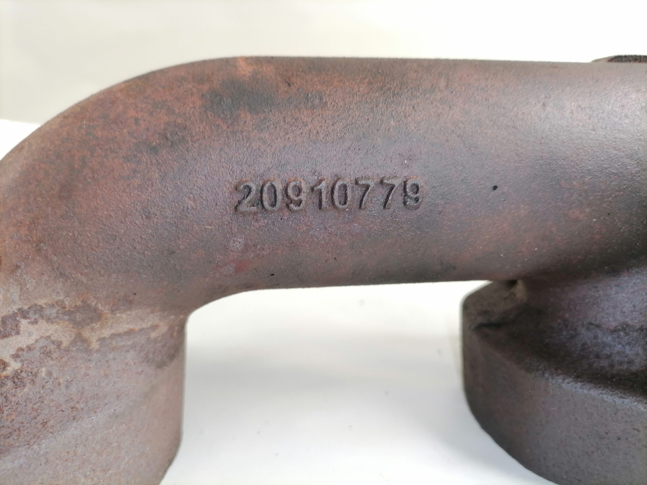 Volvo Exhaust mainfold 20910779 - Exhaust manifold for Truck: picture 2 Volvo Exhaust mainfold 20910779 - Exhaust manifold for Truck: picture 2