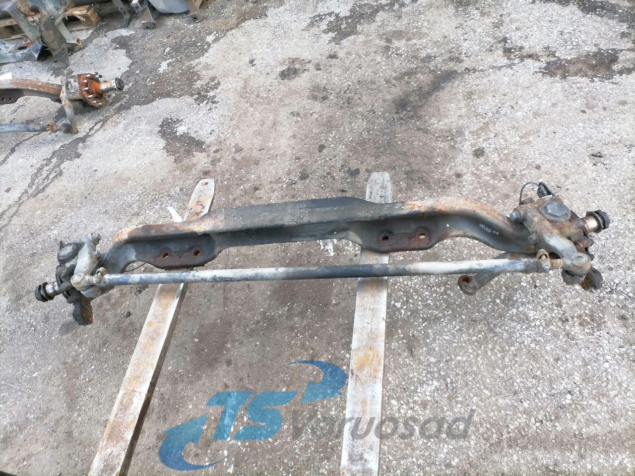 Volvo First axel housing 20581073 - Front axle for Truck: picture 5 Volvo First axel housing 20581073 - Front axle for Truck: picture 5