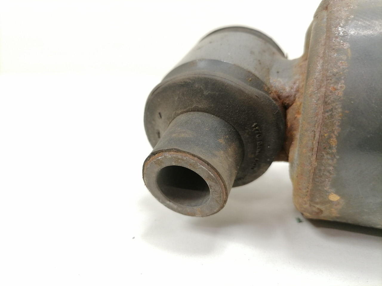 Volvo First axel shock absorber 20374546 - Shock absorber for Truck: picture 3 Volvo First axel shock absorber 20374546 - Shock absorber for Truck: picture 3