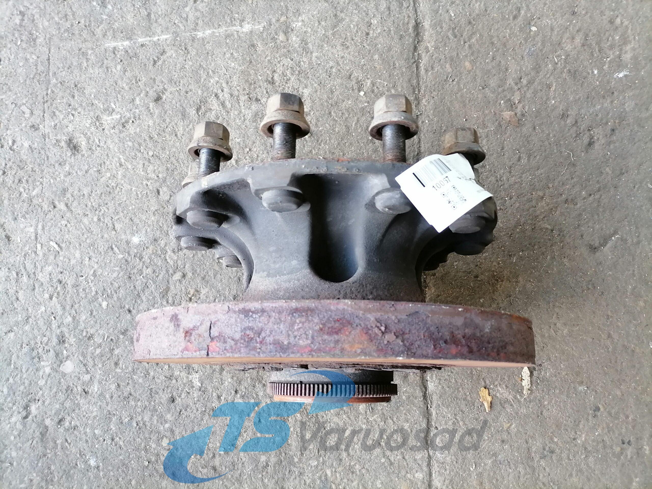 Volvo First wheel hub 21022433 - Wheel hub for Truck: picture 2 Volvo First wheel hub 21022433 - Wheel hub for Truck: picture 2