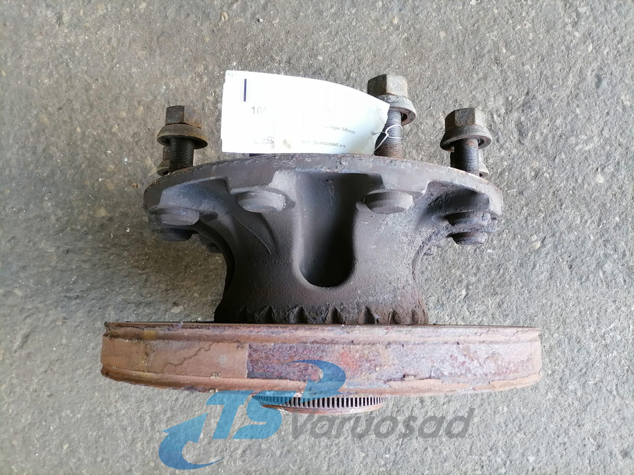 Volvo First wheel hub 21022433 - Wheel hub for Truck: picture 4 Volvo First wheel hub 21022433 - Wheel hub for Truck: picture 4