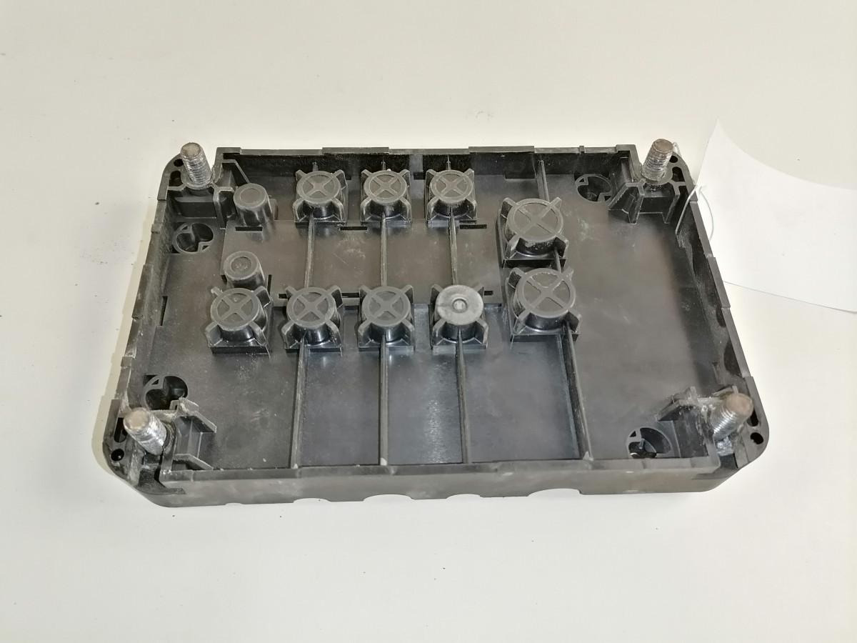 Volvo Fuse box 20512928 - Fuse for Truck: picture 4 Volvo Fuse box 20512928 - Fuse for Truck: picture 4