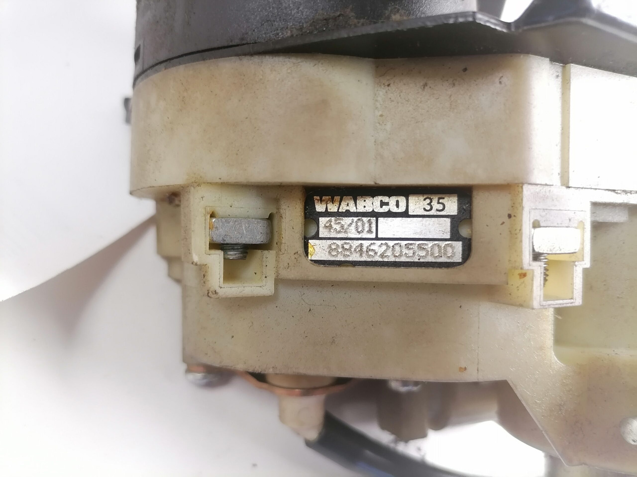 Volvo Handbrake control lever 20367533 - Universal part for Truck: picture 3 Volvo Handbrake control lever 20367533 - Universal part for Truck: picture 3