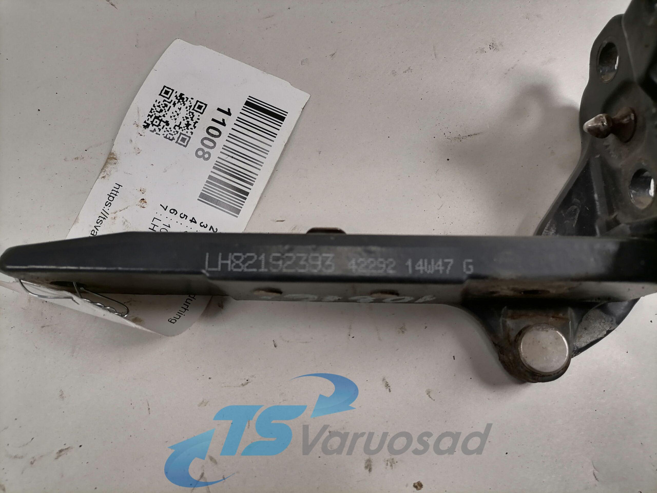 Volvo Iluvõre kandurhing 82192393 - Grill for Truck: picture 3 Volvo Iluvõre kandurhing 82192393 - Grill for Truck: picture 3