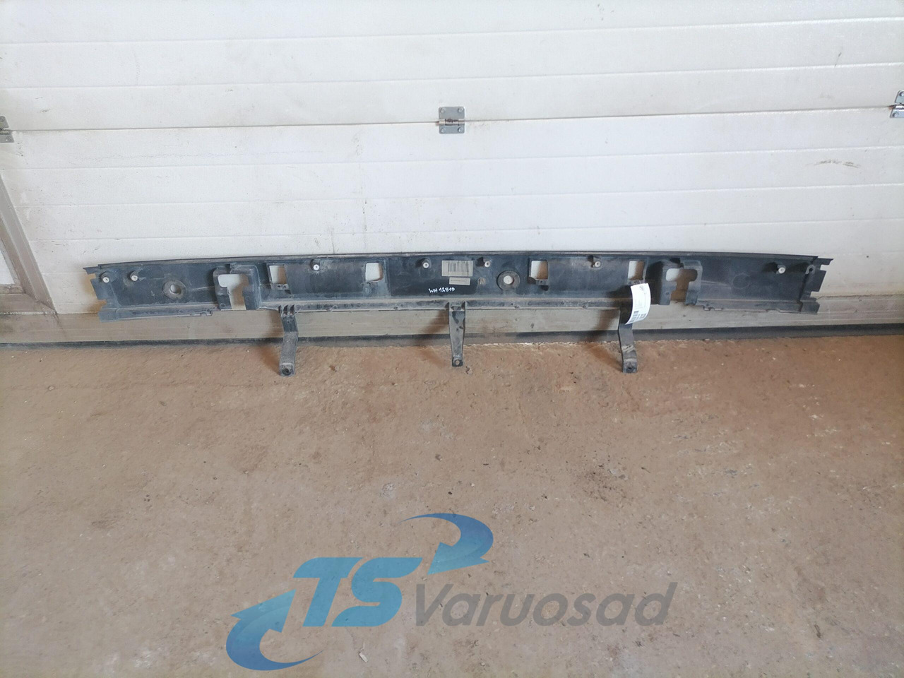 Volvo Iluvõre plastik 84055530 - Grill for Truck: picture 2 Volvo Iluvõre plastik 84055530 - Grill for Truck: picture 2