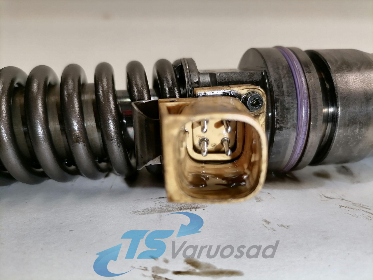 Volvo Injector 20584347 - Fuel pump for Truck: picture 4 Volvo Injector 20584347 - Fuel pump for Truck: picture 4