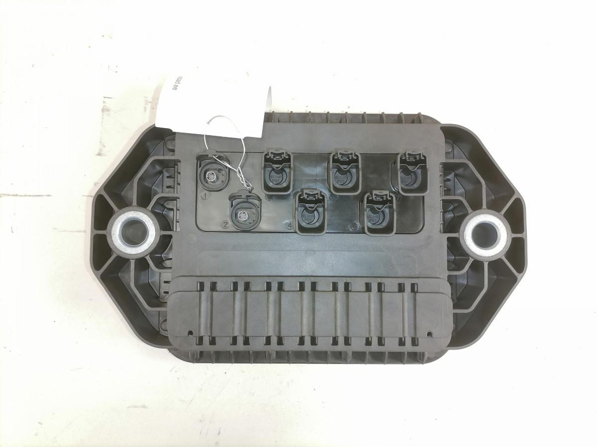 Volvo Juhtplokk 23699671 - ECU for Truck: picture 2 Volvo Juhtplokk 23699671 - ECU for Truck: picture 2