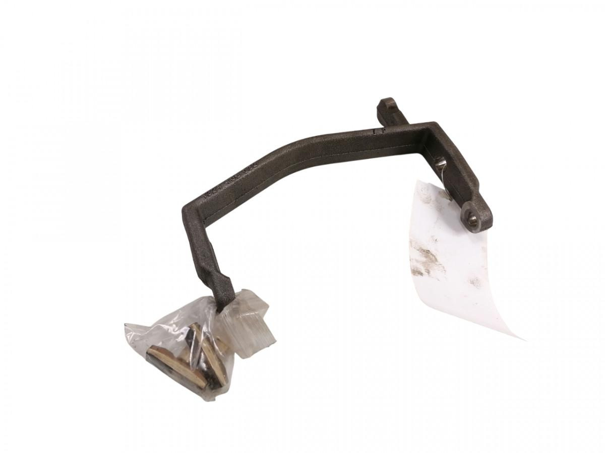 Volvo Käiguvahetus kahvel 1324406032 - Gearbox and parts for Truck: picture 1 Volvo Käiguvahetus kahvel 1324406032 - Gearbox and parts for Truck: picture 1