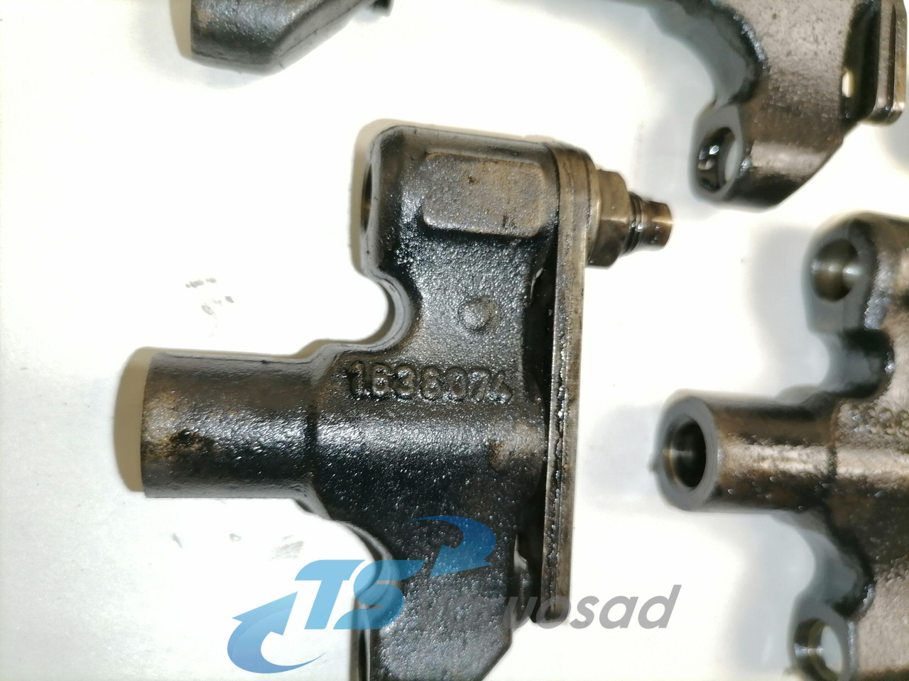 Volvo Klappide sild 1638074 - Universal part for Truck: picture 2 Volvo Klappide sild 1638074 - Universal part for Truck: picture 2