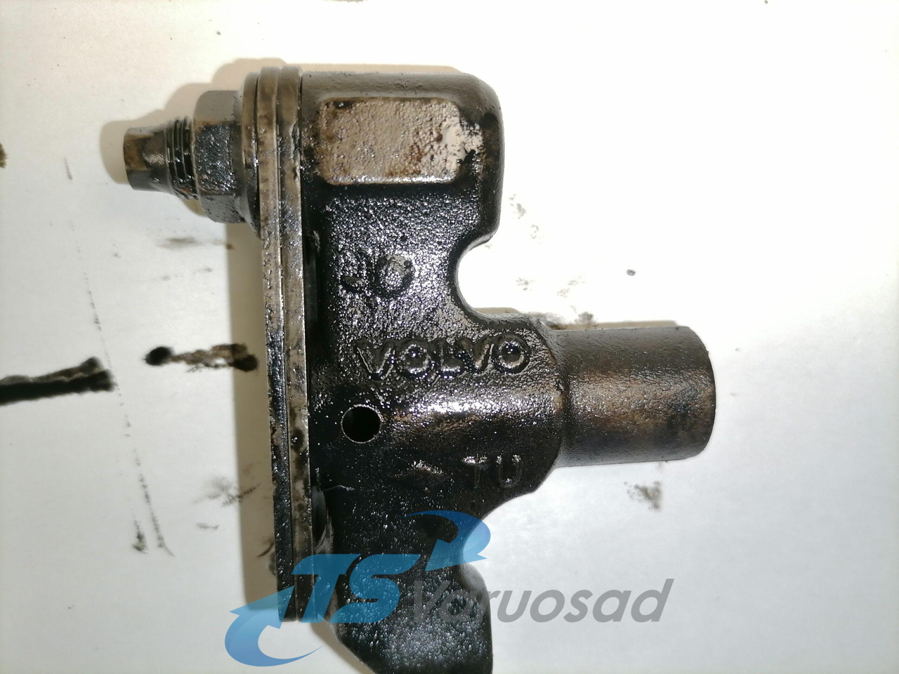 Volvo Klappide sild 1638074 - Universal part for Truck: picture 3 Volvo Klappide sild 1638074 - Universal part for Truck: picture 3