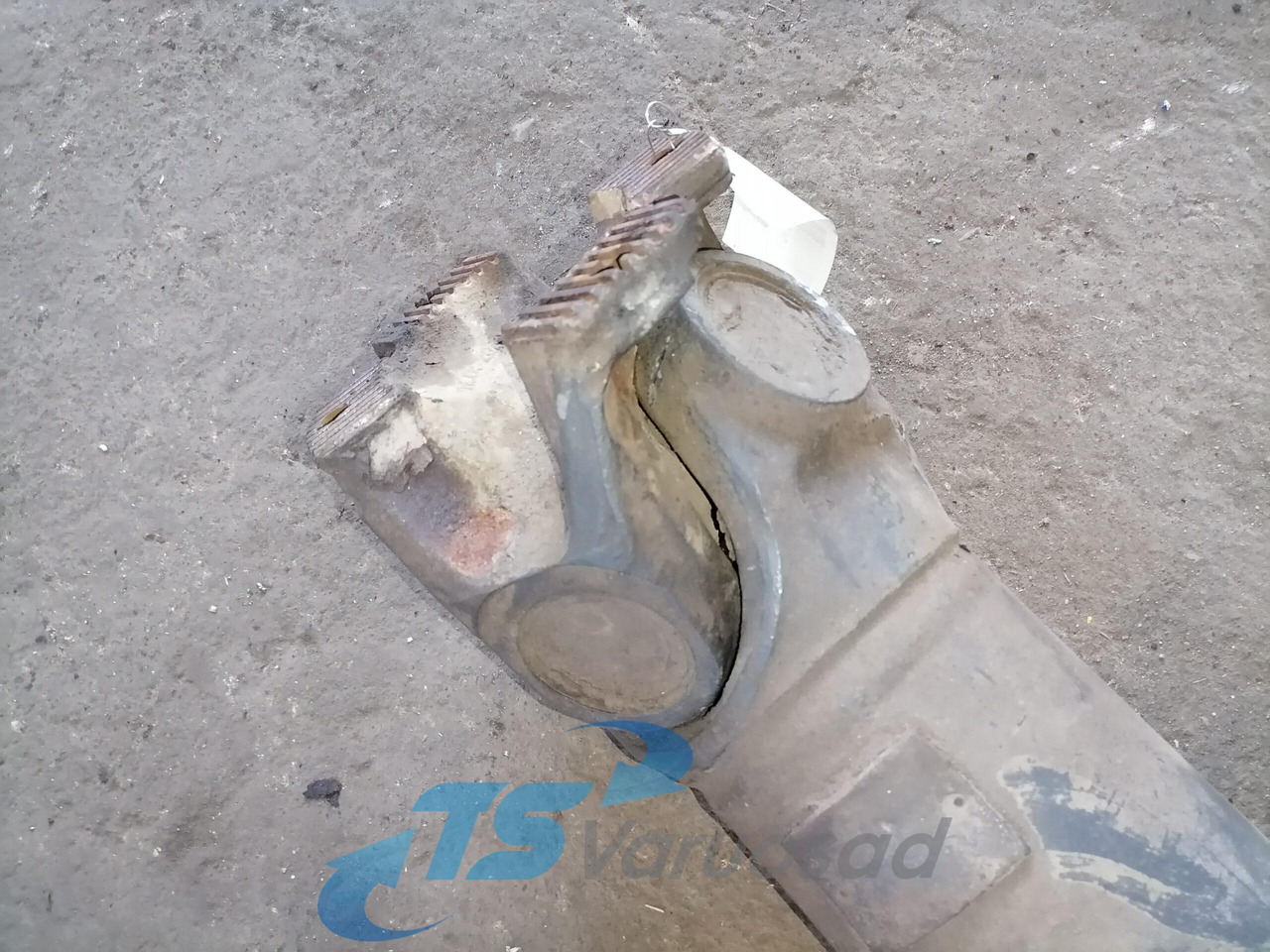 Volvo Propeller shaft 1068127 - Propeller shaft for Truck: picture 3 Volvo Propeller shaft 1068127 - Propeller shaft for Truck: picture 3