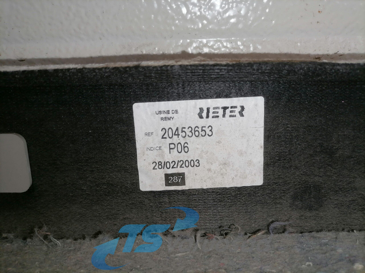 Volvo Salongi polster 20453653 - Universal part for Truck: picture 3 Volvo Salongi polster 20453653 - Universal part for Truck: picture 3