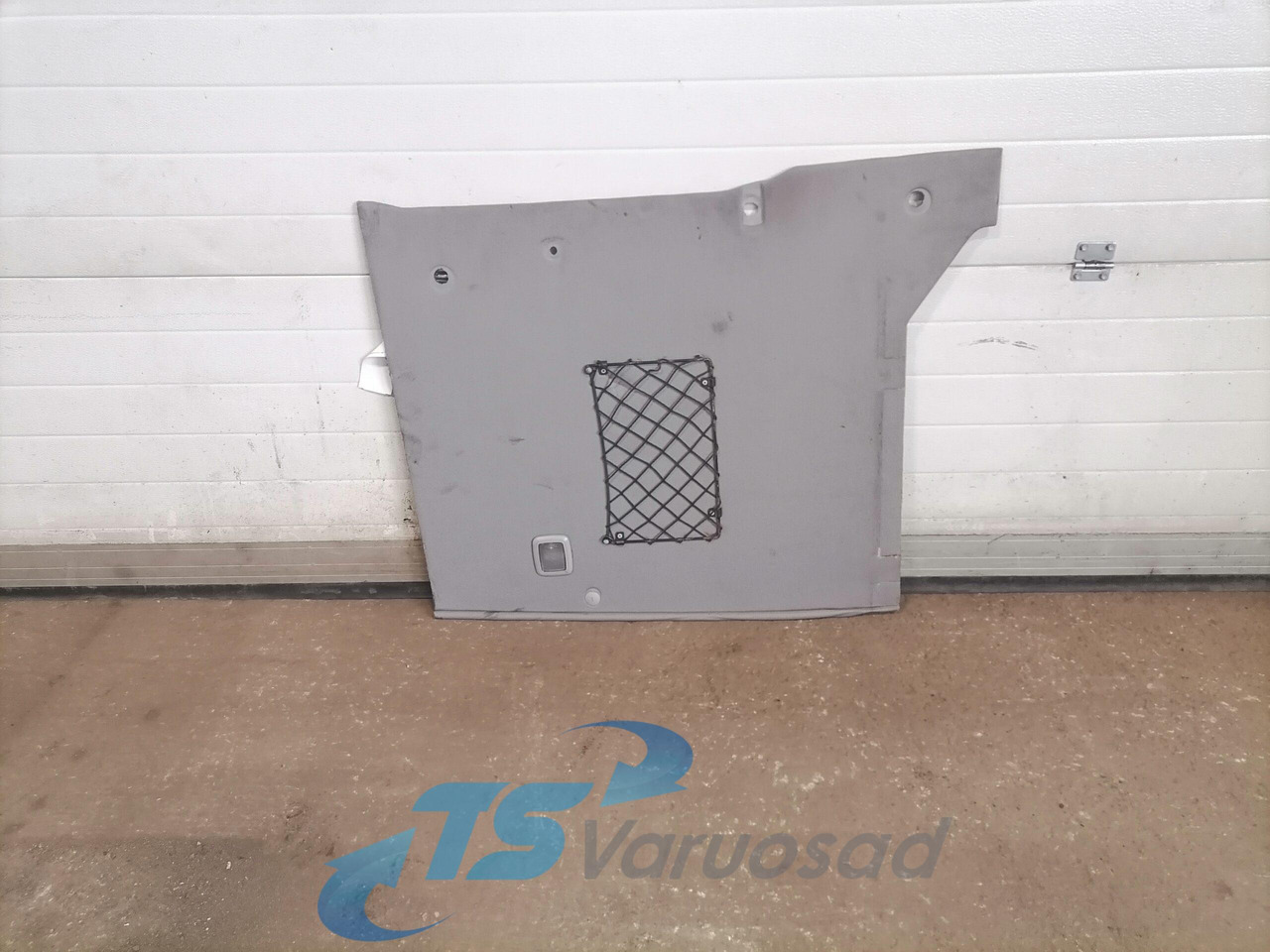 Volvo Salongi polster 20453827 - Universal part for Truck: picture 1 Volvo Salongi polster 20453827 - Universal part for Truck: picture 1