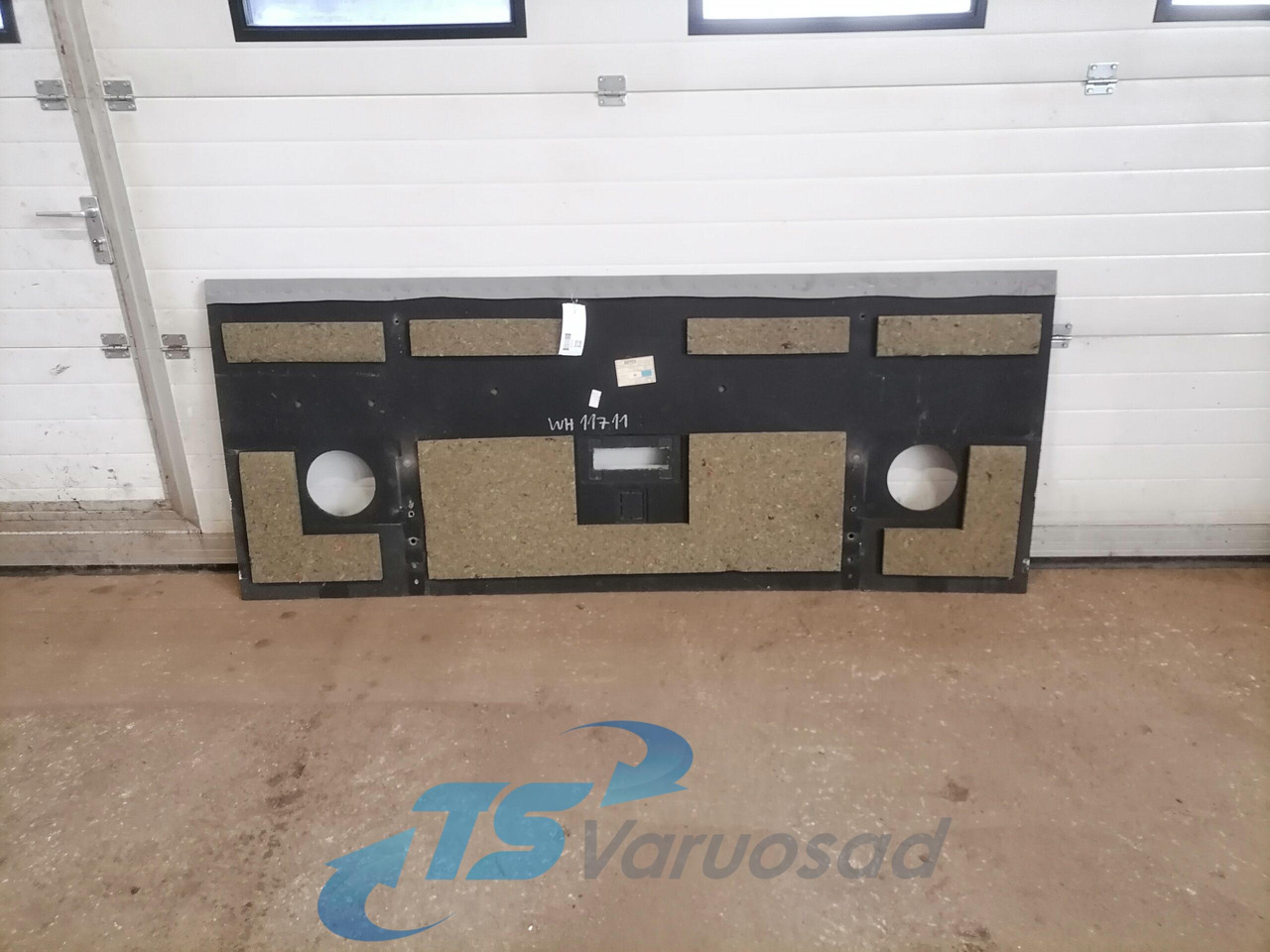 Volvo Salongi polster 20453834 - Universal part for Truck: picture 2 Volvo Salongi polster 20453834 - Universal part for Truck: picture 2