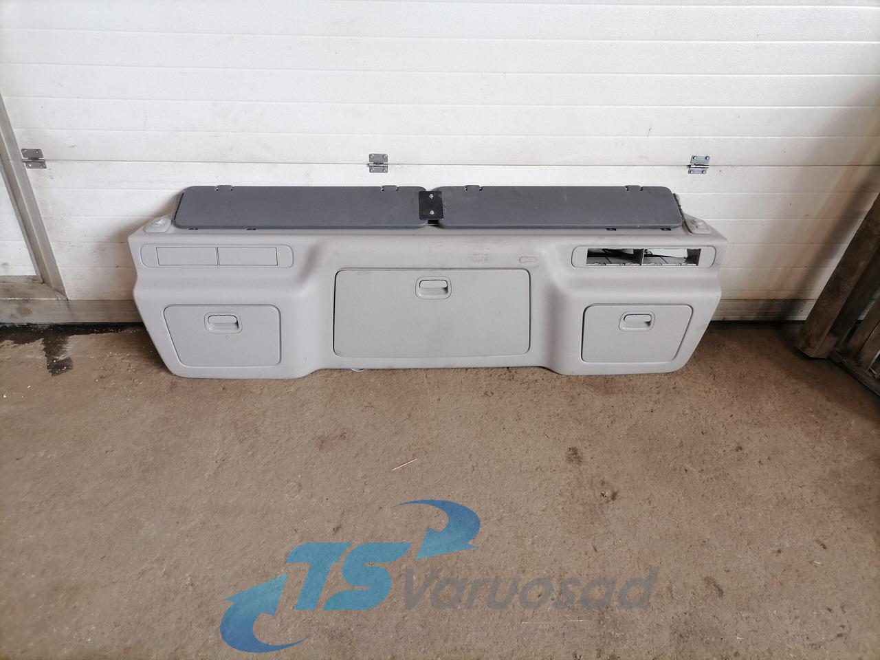 Volvo Salongi ülemine panipaik 20360719 - Universal part for Truck: picture 1 Volvo Salongi ülemine panipaik 20360719 - Universal part for Truck: picture 1