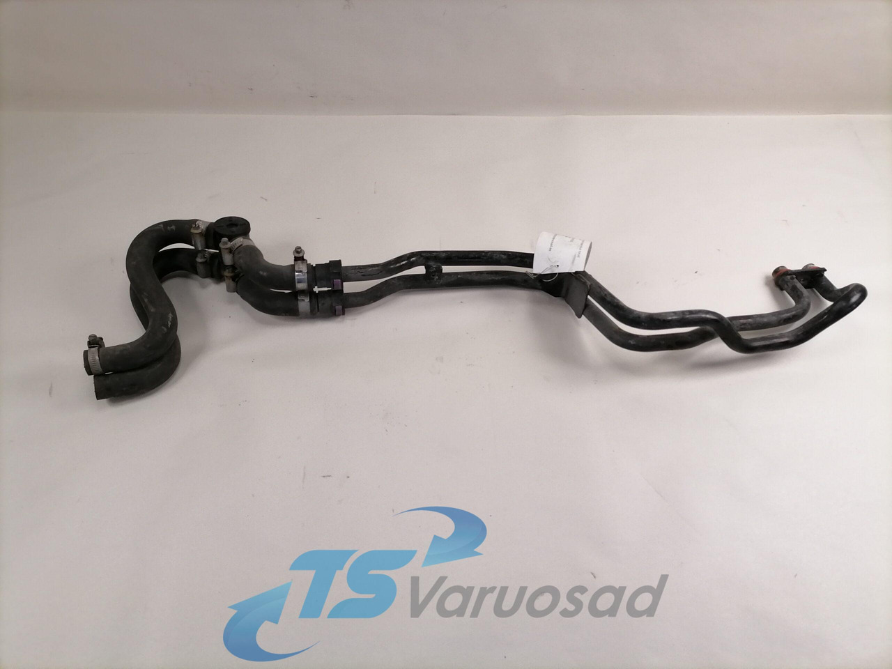 Volvo Salongisoojendus torud 82819703 - Heating/ Ventilation for Truck: picture 3 Volvo Salongisoojendus torud 82819703 - Heating/ Ventilation for Truck: picture 3