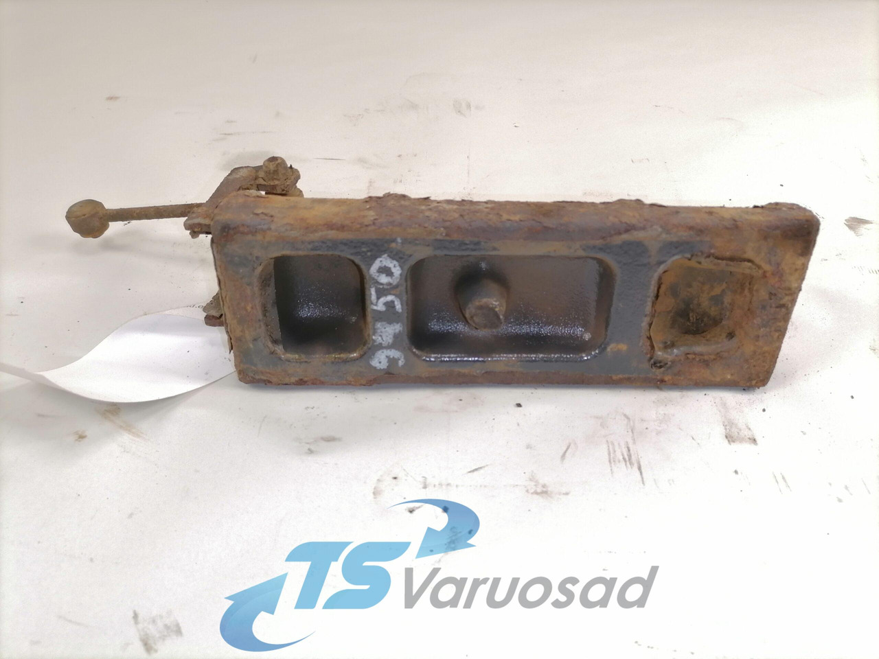 Volvo Spring plate 82053920 - Suspension for Truck: picture 2 Volvo Spring plate 82053920 - Suspension for Truck: picture 2