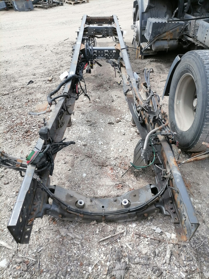 Volvo Volvo FH4 6x2 Raam 85137361 - Frame/ Chassis for Truck: picture 2 Volvo Volvo FH4 6x2 Raam 85137361 - Frame/ Chassis for Truck: picture 2
