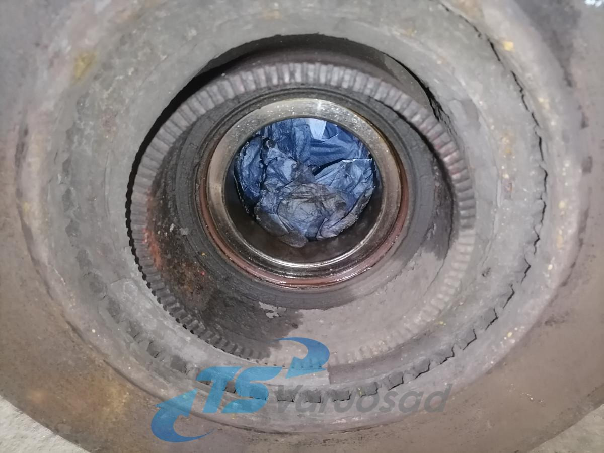 Volvo Volvo truck with wheel hub 21184091 - Wheel hub for Truck: picture 4 Volvo Volvo truck with wheel hub 21184091 - Wheel hub for Truck: picture 4