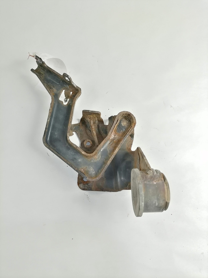 Volvo lower grille carrier hinge 20545094 - Grill for Truck: picture 2 Volvo lower grille carrier hinge 20545094 - Grill for Truck: picture 2